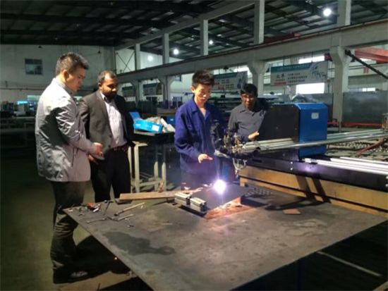 Hyvä laatu CNC plasma leikkaus koneen kiinalainen tehdas hinta