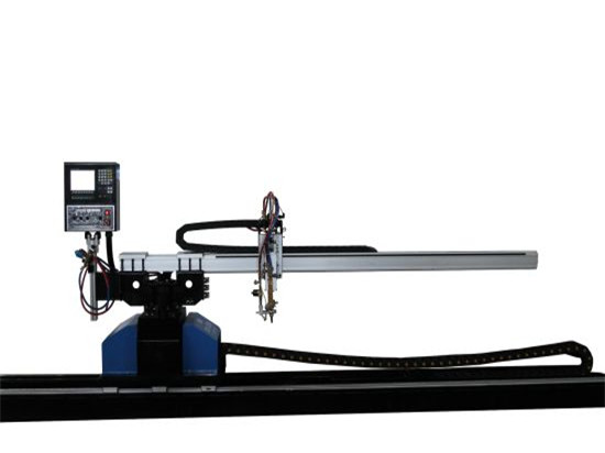 Metal Steel Gantry -tyyppinen CNC-plasma-leikkuri / leikkaava leikkaava teräs